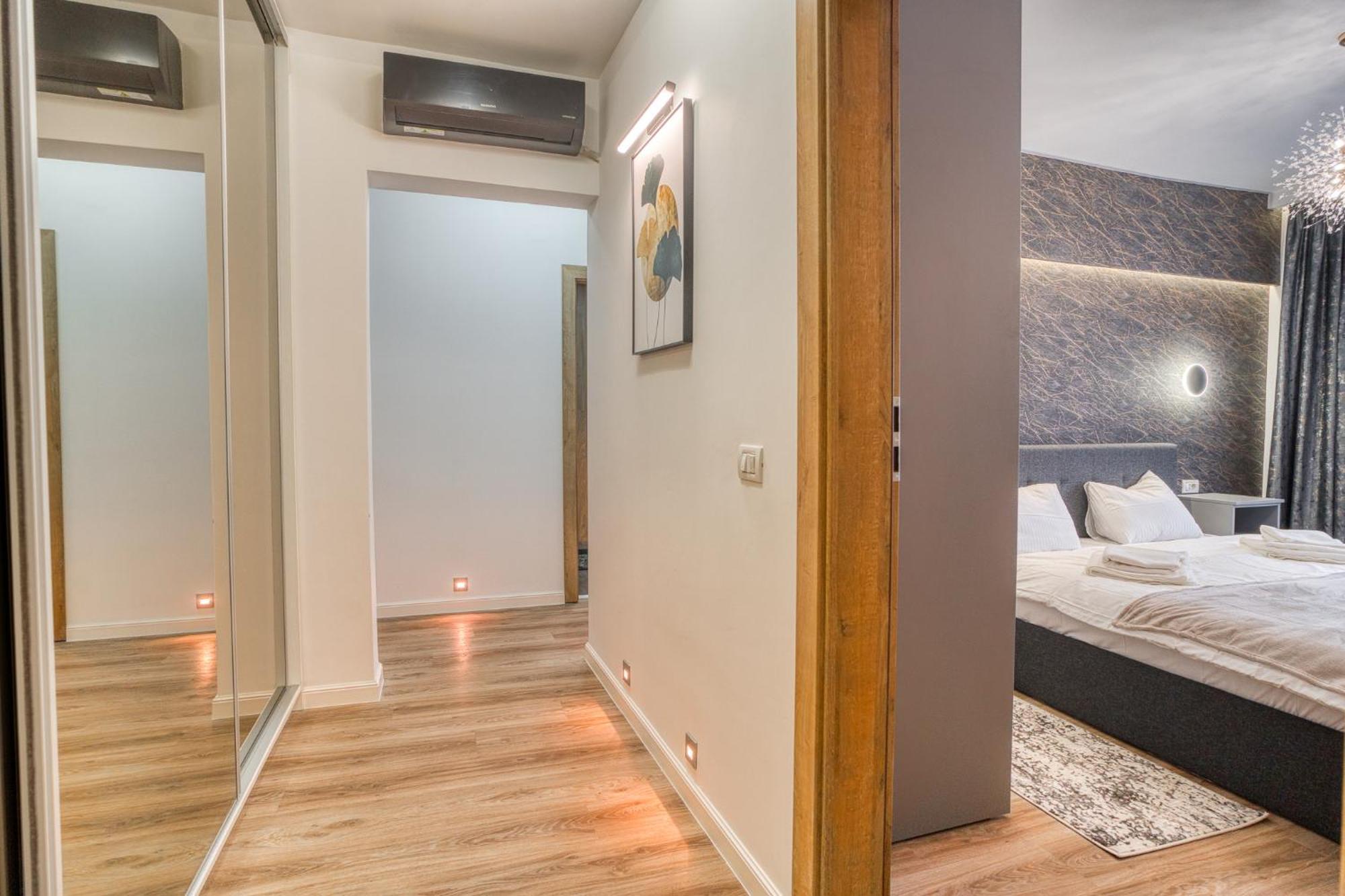 City Chic Retreat: Newly Renovated 1Br Apartment Бухарест Экстерьер фото